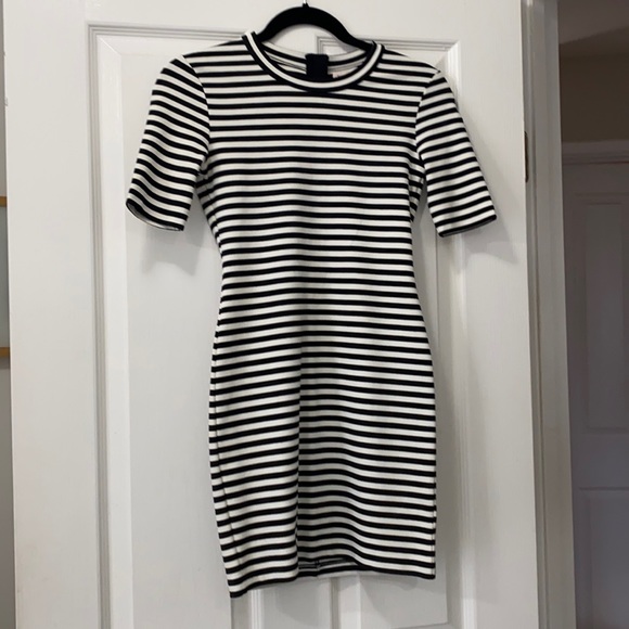 Sundays Best striped dress - Picture 1 of 3